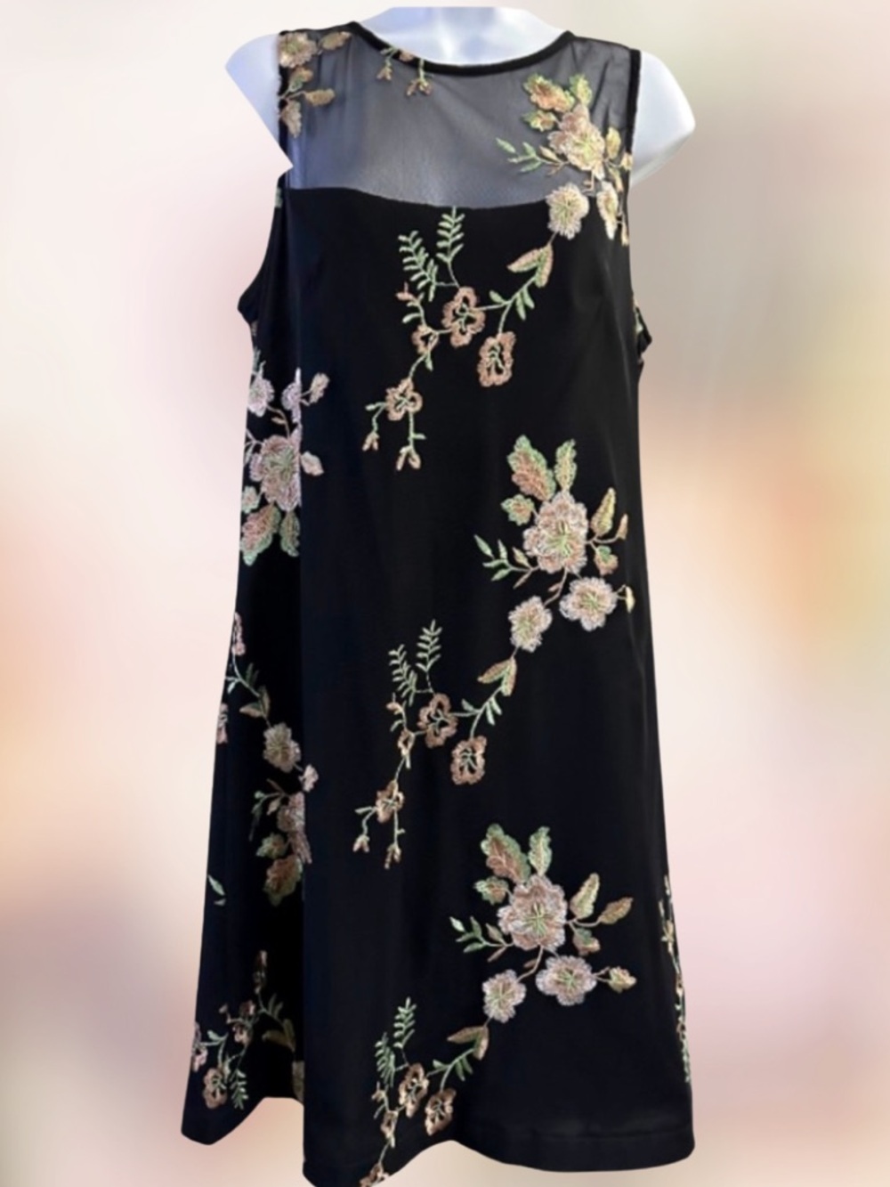 VINCE CAMUTO DRESS Sleeveless Dress Black Embroidered Floral Detail Womens SZ 12
